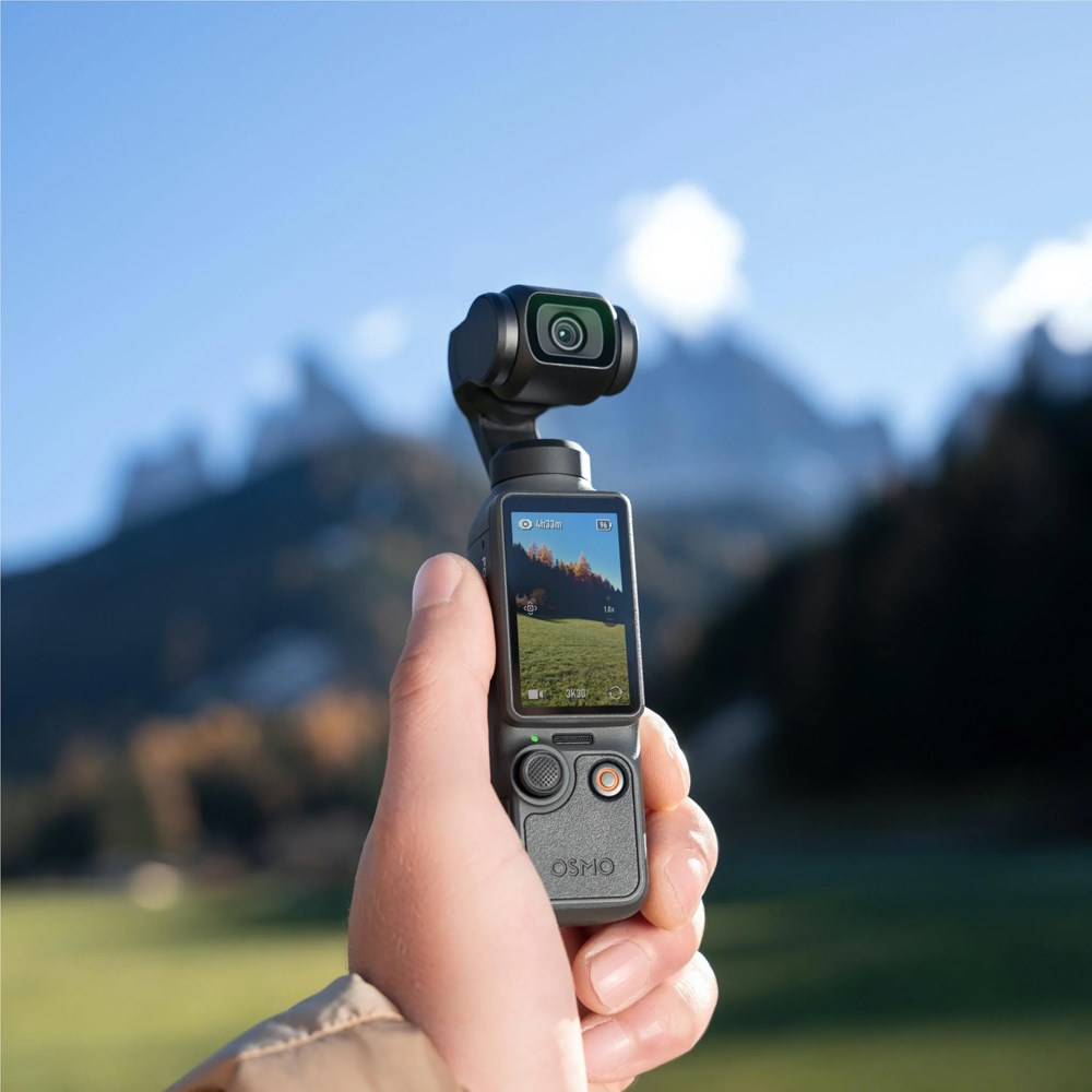 DJI Osmo Pocket 4 Standard Combo Camera CP.OS.00000545.05 - Theodist DJI Osmo Pocket 4 Standard Combo Camera CP.OS.00000545.05 - Theodist