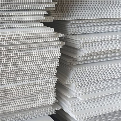 Corflute Board Corona Treated White 2440x1200x5mm - Theodist