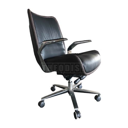Executive Chair D8529B Medium Back Brown_1 - Theodist