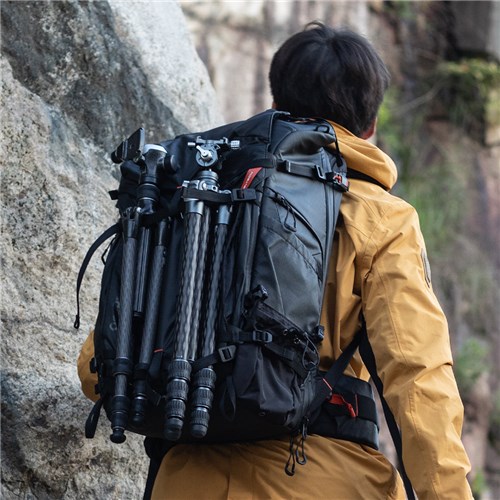 PGYTECH OnePro FOCUX 35L Camera Backpack, Space Black_5 - Theodist