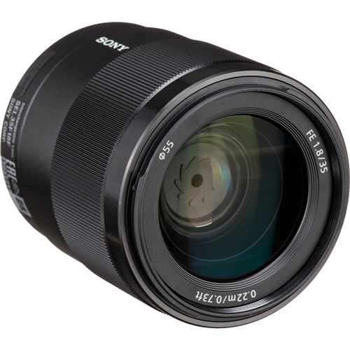 Sony FE 35mm f/1.8 Lens_4 - Theodist