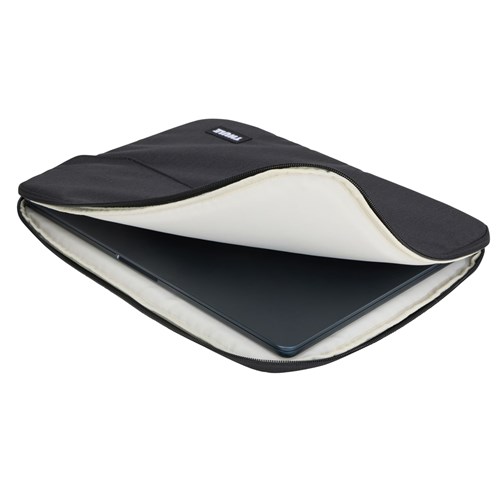 Thule Lithos for Macbook Air 15" Laptop Sleeve, Black, 3205458 / 85854260022_2 - Theodist