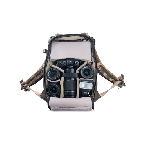 Vanguard VEO GO42M Camera Backpack Khaki_3 - Theodist