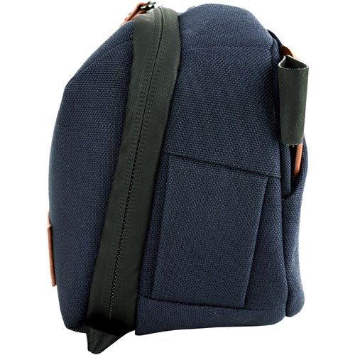 Vanguard Veo City CB24 Cross Body Camera Bag, 3L, Navy_4 - Theodist