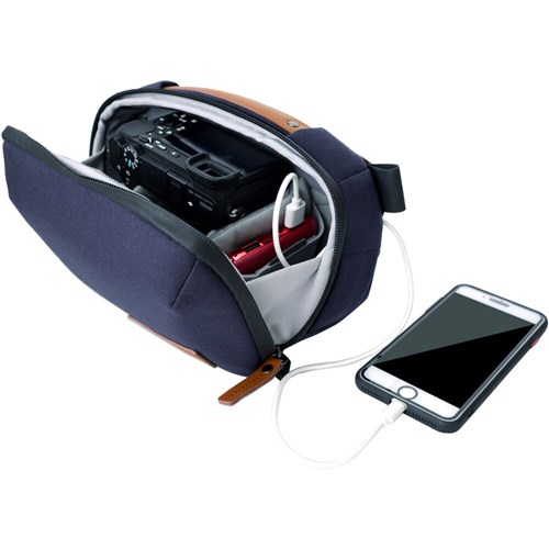 Vanguard Veo City CB24 Cross Body Camera Bag, 3L, Navy_8 - Theodist