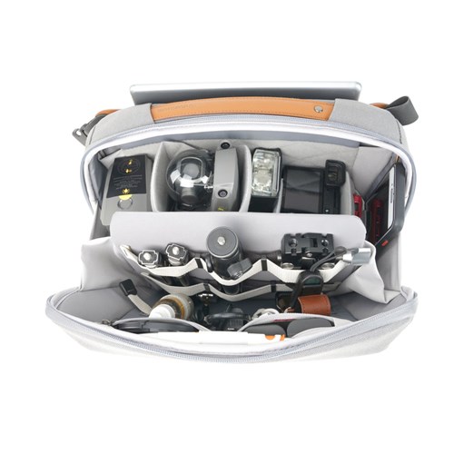 Vanguard Veo City CB34, 8L Capacity, Cross Body Camera Bag, Grey_7 - Theodist