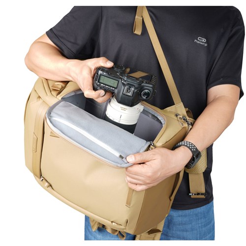 Vanguard Veo Metro B25L BG Camera Backpack Beige V254548_5 - Theodist
