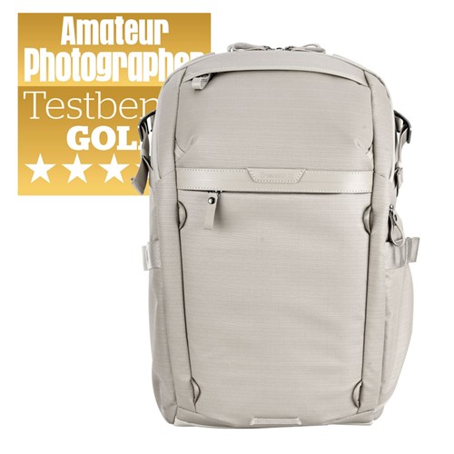Vanguard Veo Metro B25L Camera Backpack Cream V254562 - Theodist