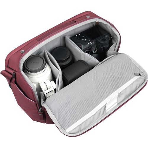 Vanguard V254777 VEO Metro S9L Camera Shoulder Bag, Magenta, 026196360155_2 - Theodist