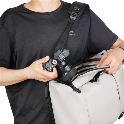 Vanguard Veo Lite B20L CM Camera Backpack Cream White V255378_10 - Theodist